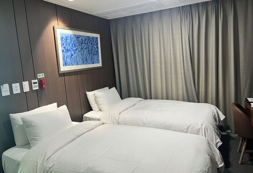 هتل Raonstay In Perla
