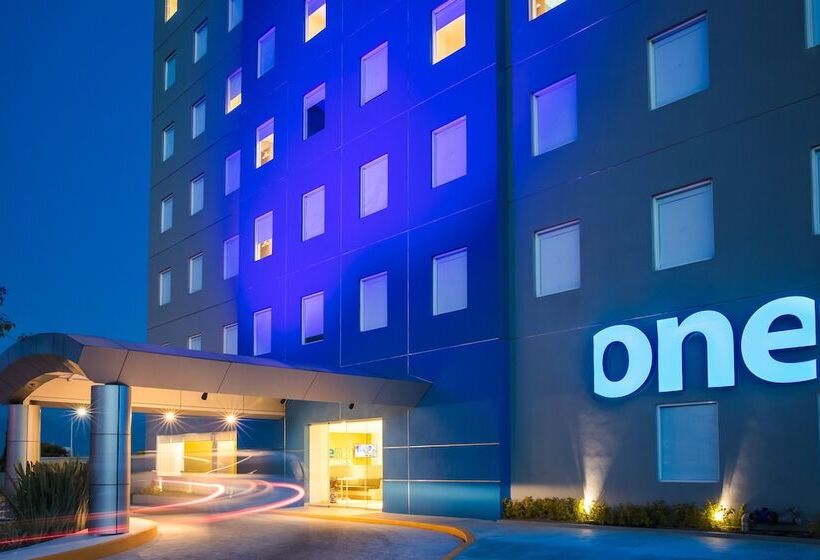 ホテル One Puebla Serdan
