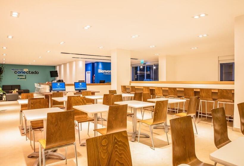 ホテル One Puebla Serdan