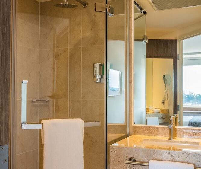 ホテル One Puebla Serdan