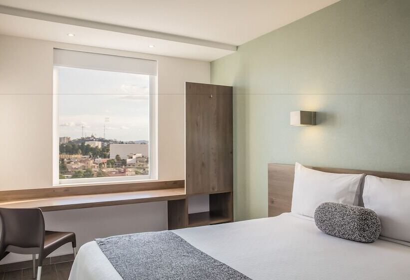 ホテル One Puebla Serdan