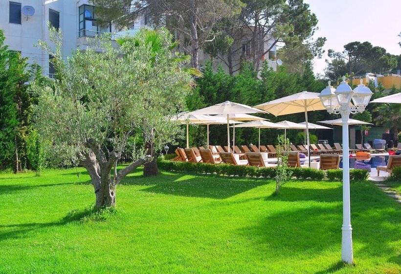 Sandy Beach Resort