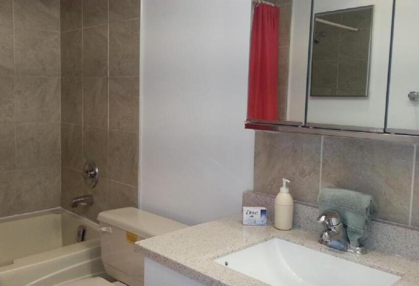Akiskinook Lake Resort! 1 Bedroom Townhouse! Rent Monthly, Weekly, Private Entrance, Gas Bbq, Wi Fi