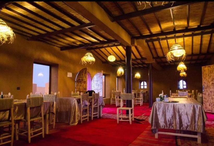 تختخواب و صبحانه Mhamid El Ghizlane Essence