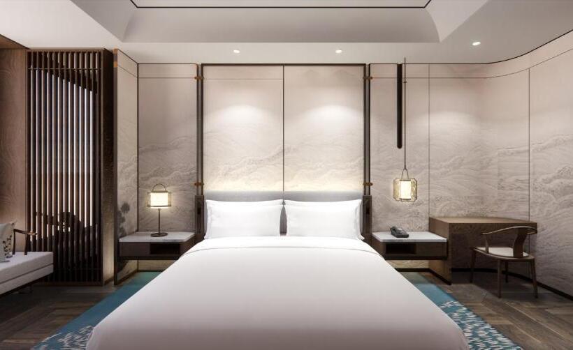 Hualuxe Hotels And Resorts Haining, An Ihg