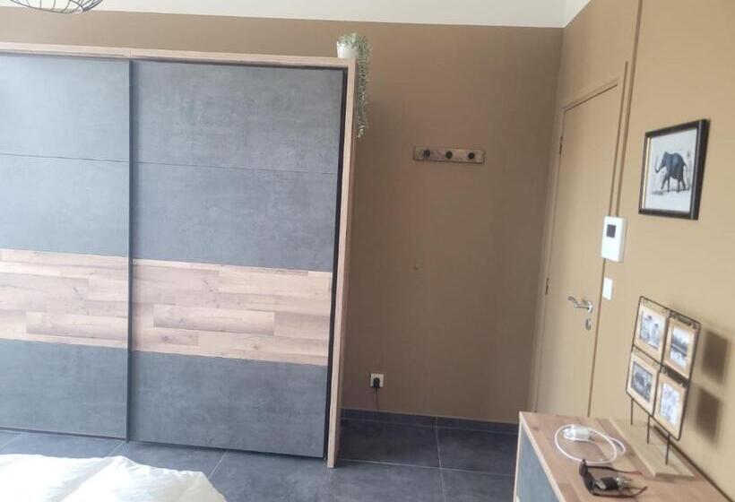 פנסיון Espace Cuesmois Chambre