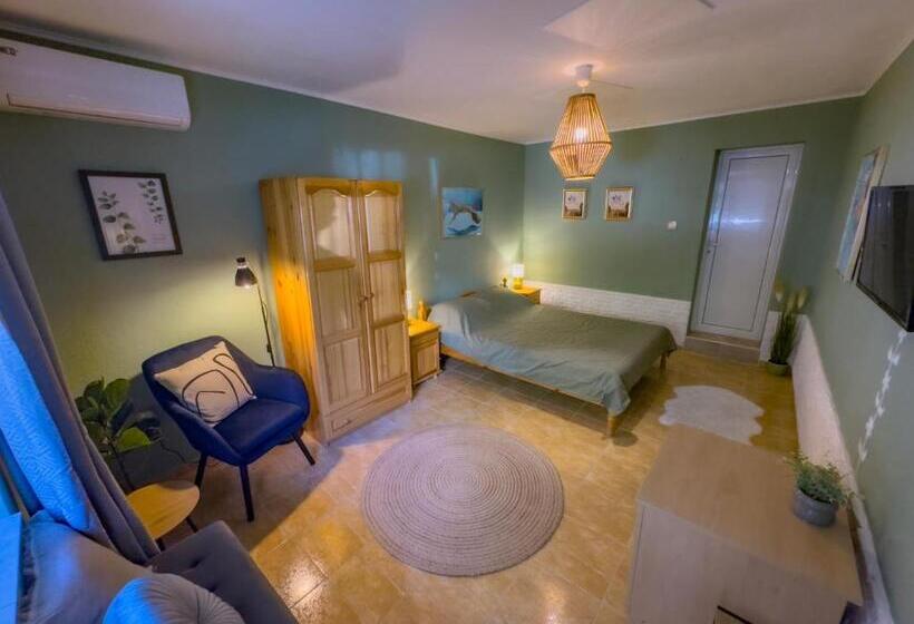 پانسیون South Beach Villa