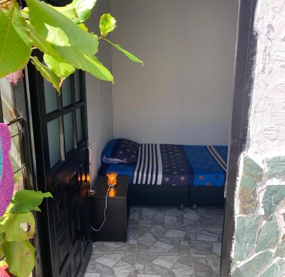 پانسیون Supershorts