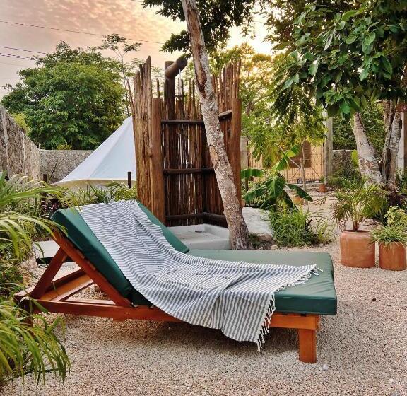 هتل Shamalay   Nomad Experience