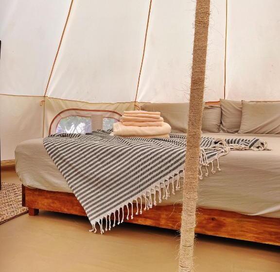 هتل Shamalay   Nomad Experience