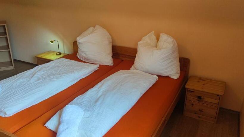 膳宿费 Alb Rooms, Zimmer Auf Der Schwäbischen Alb