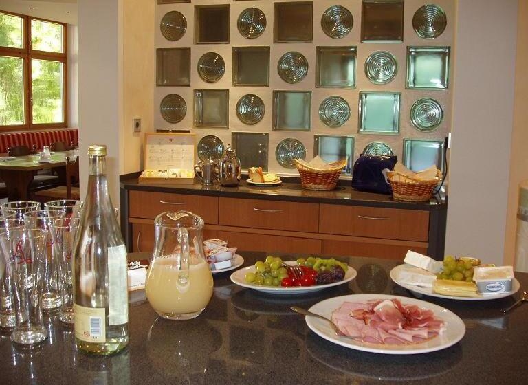 膳宿费 Alb Rooms, Zimmer Auf Der Schwäbischen Alb