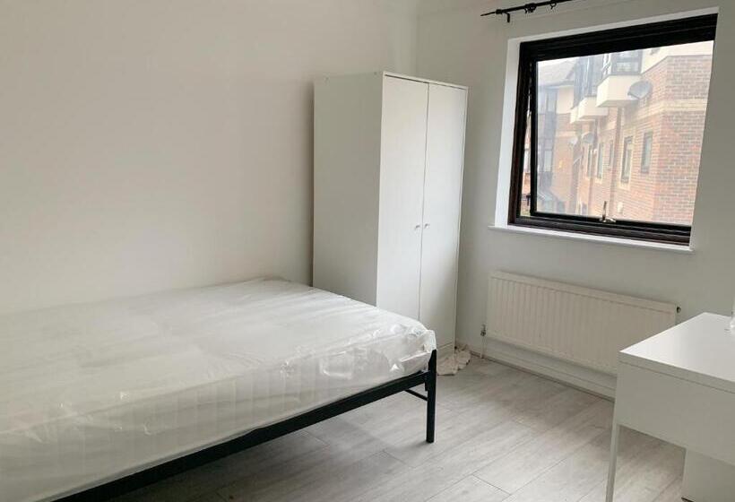 Пансион Brixton Stays