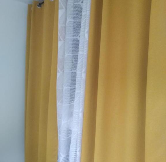 بنسيون Chez Alexia Et Cédric