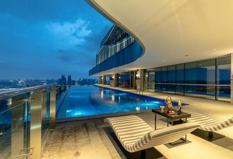 长沙融创施柏阁酒店