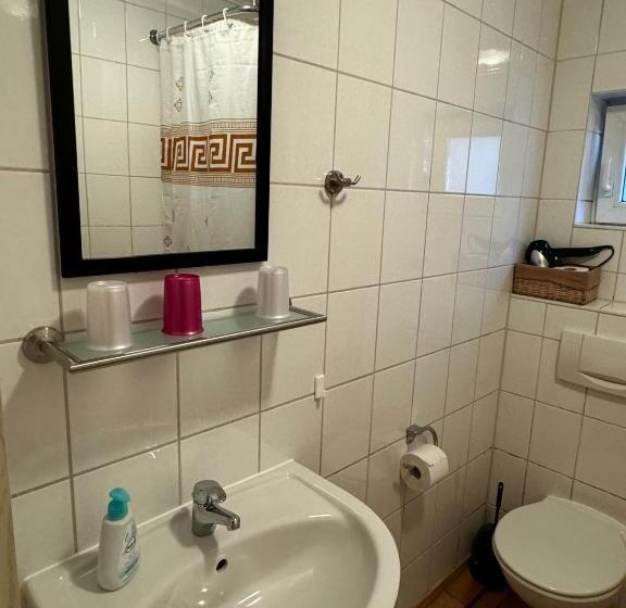 ユースホステル Gästehaus Schröder