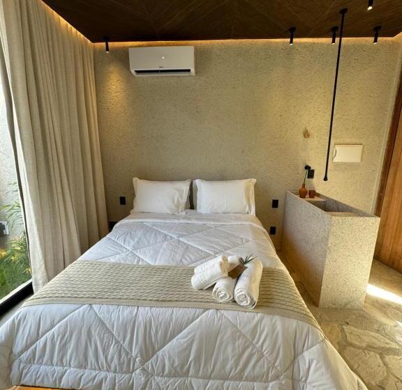 הוסטל Natu Boutique Stays