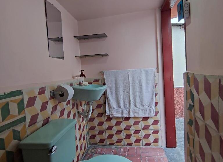 تختخواب و صبحانه Conexión Urbana En El Centro De Ambato