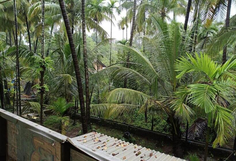 호텔 Datta Srushti Cottage Alibaug