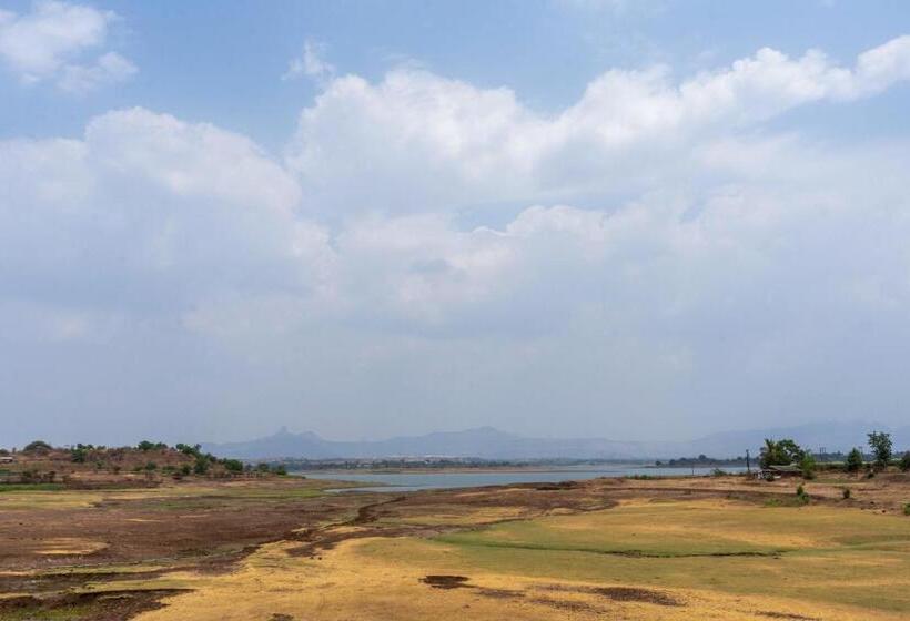 호텔 The Riverine Stay By Igatpuri