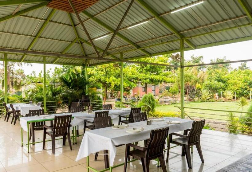 호텔 The Riverine Stay By Igatpuri