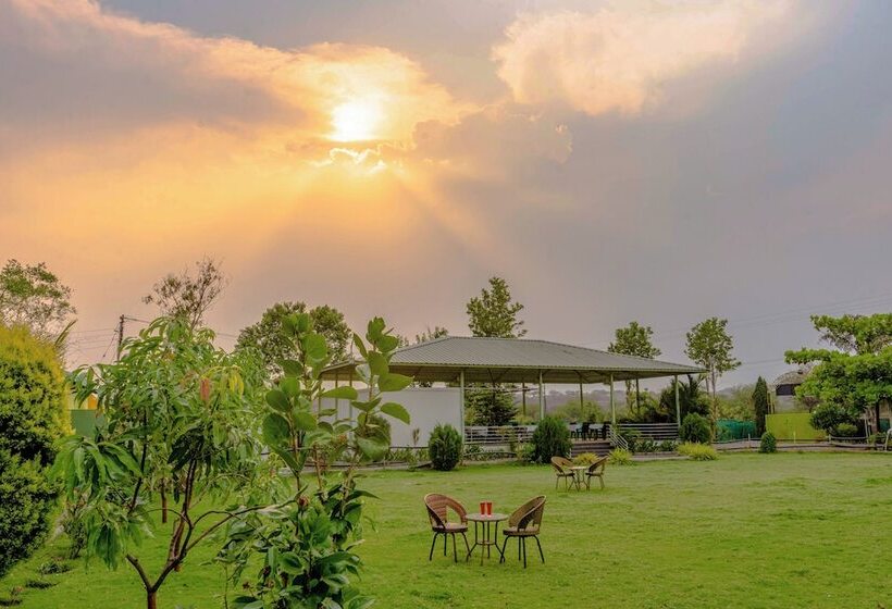 호텔 The Riverine Stay By Igatpuri