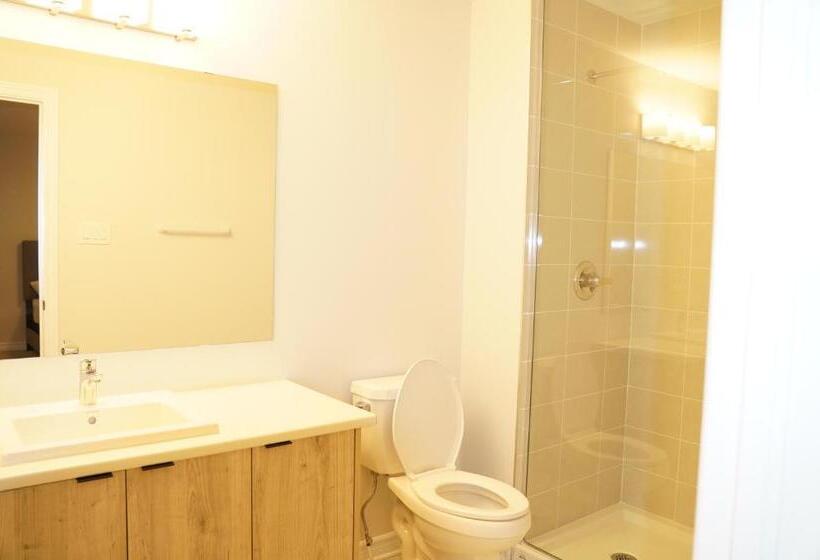 پانسیون Fully Furnished Room In Serene Environment