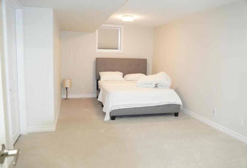 پانسیون Fully Furnished Room In Serene Environment