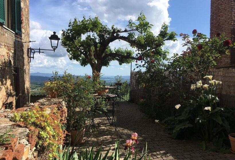 بنسيون La Corte Di Ardengo