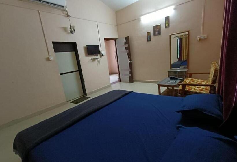 אתר נופש Chaitraban Cottage Alibaug