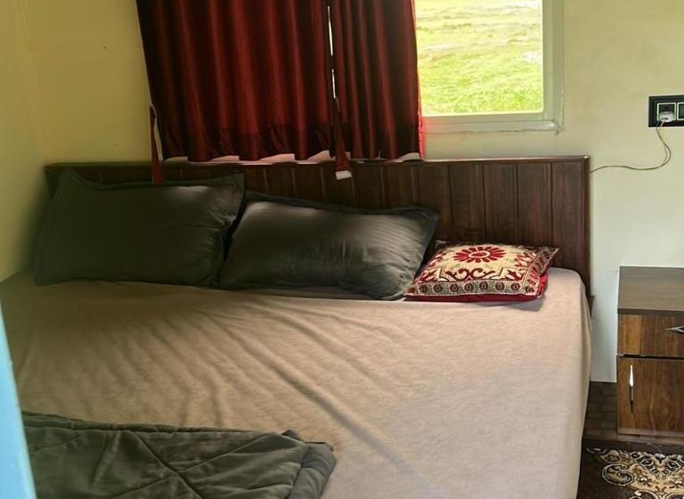 אתר נופש Get Set Go Camping & Cottage Pawna
