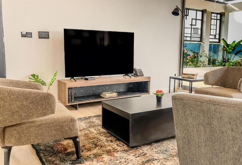 هتل Brickspoint Boutique Apart
