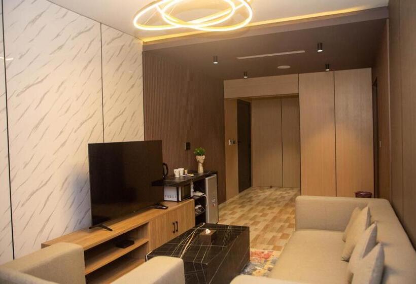 هتل Brickspoint Boutique Apart
