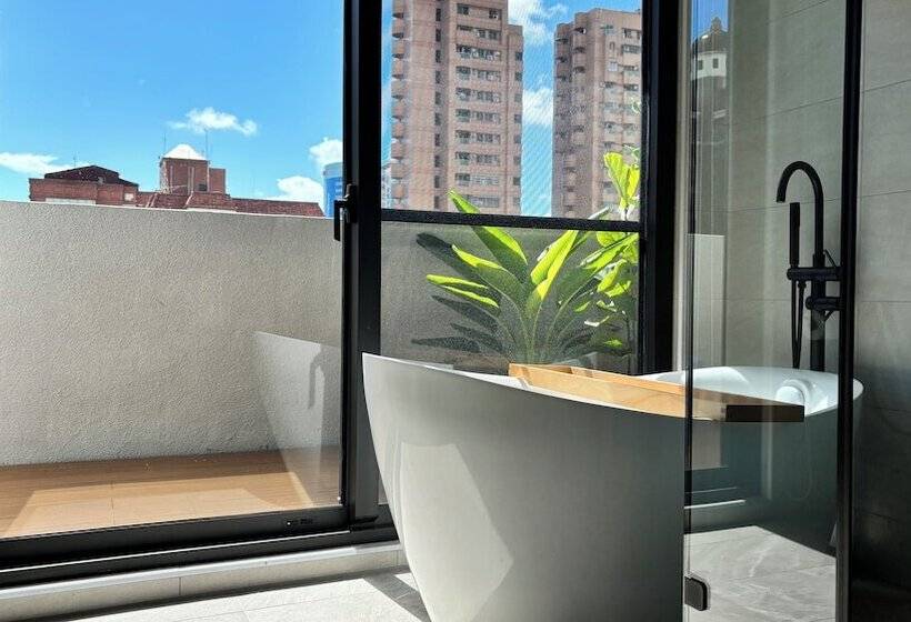 هتل Initial Tainan