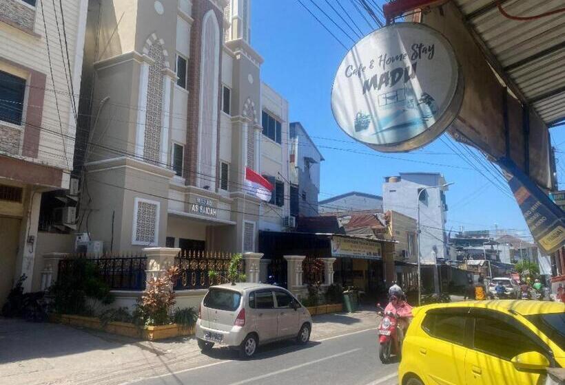 هتل Reddoorz @ Homestay Madu Makassar
