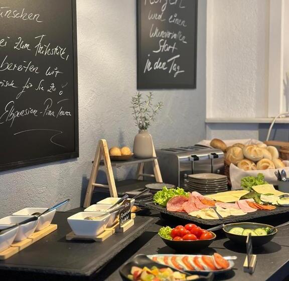 膳宿费 Elbcampingfass Sächsische Schweiz In Pirna