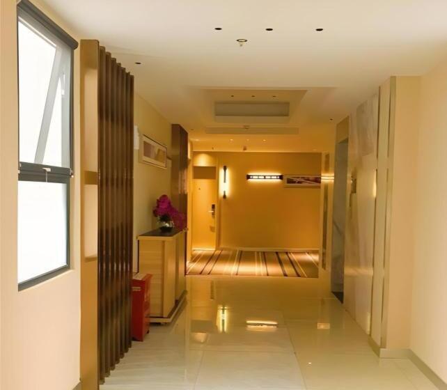 호텔 City Comfort Inn Wuhan East Lake Scenic Area Happy Valley