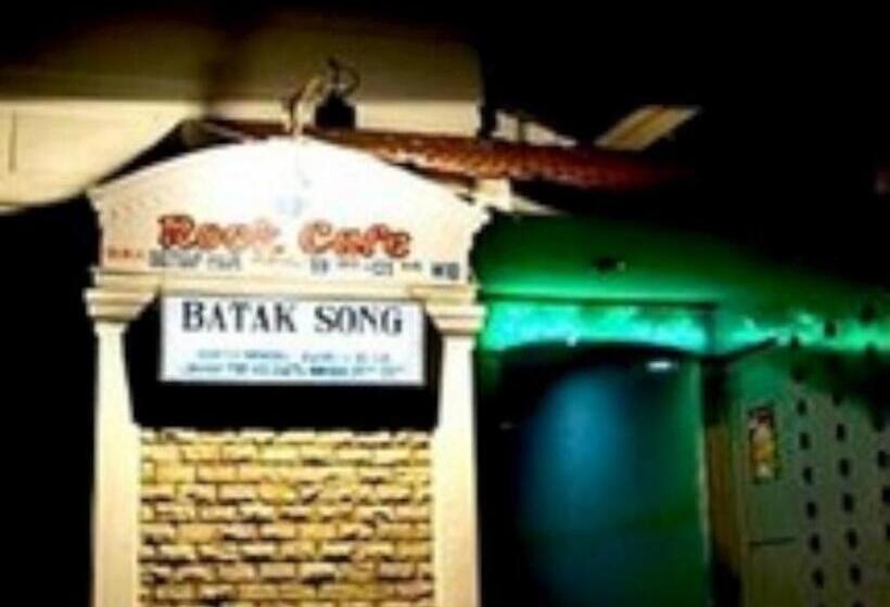 هتل Danau Toba International Parapat