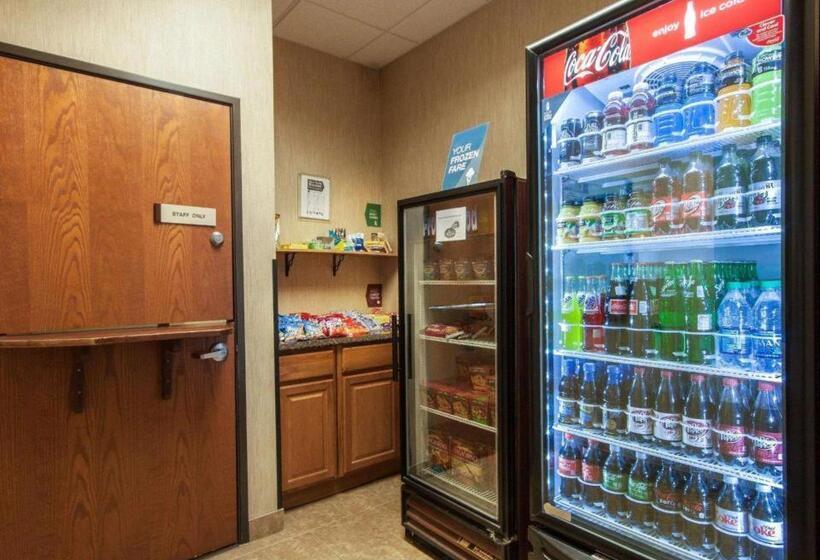 هتل Mainstay Suites