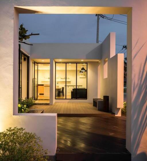 בית מלון כפרי Narita@amata