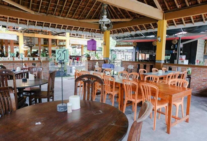 فندق Oyo 563 Damar Mas Resort Lereng Kelud