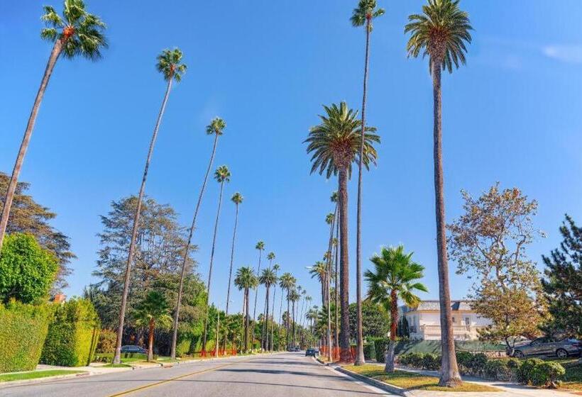 Vibe Hotel West Hollywood