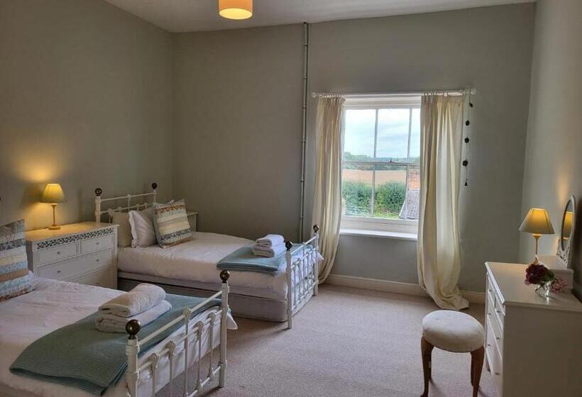 مبيت وإفطار Highfield Farm