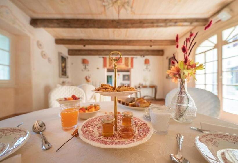 مبيت وإفطار Palazzo Del Poggiano