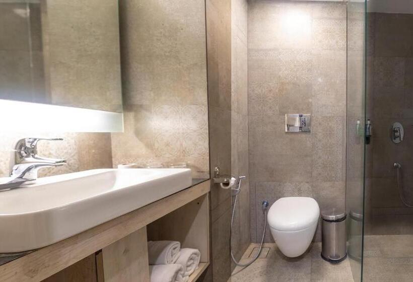 هتل Citrus Prime Candolm, Goa