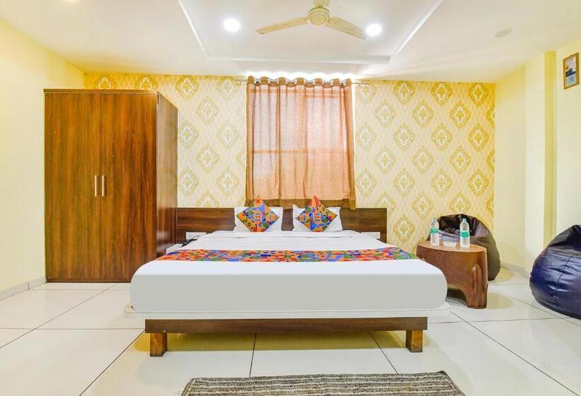 בית מלון כפרי Fabexpress A2 And Restro