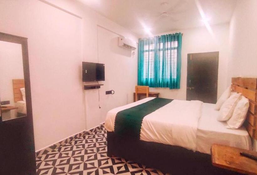 هاستل Zelosena By Rnb Hotel In Calangute