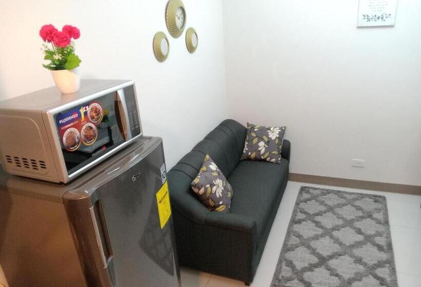 Hotel Luxurious Haven By The Bay   2br Near Moa Picc Ccp