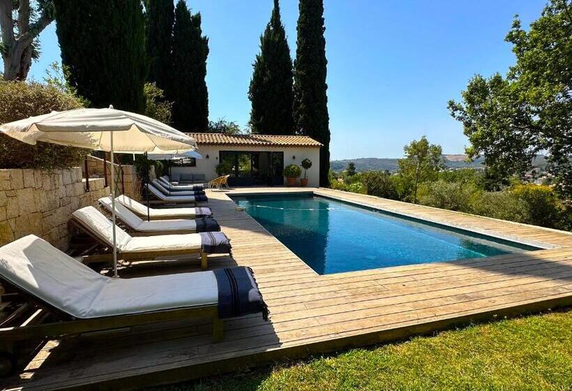 بنسيون A Casa Bianca
