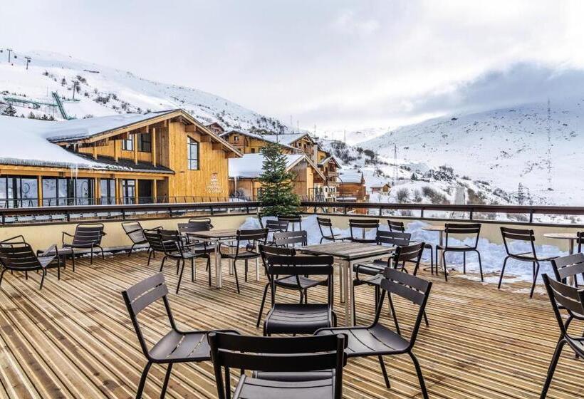 هتل Hôtel Les Menuires Les Bruyères